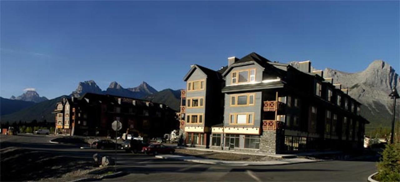 Apartment 407, Contemporary Decor Canmore Eksteriør bilde